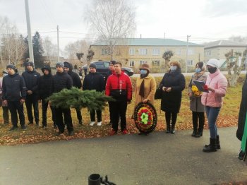 Митинг памяти жерт политических репрессий