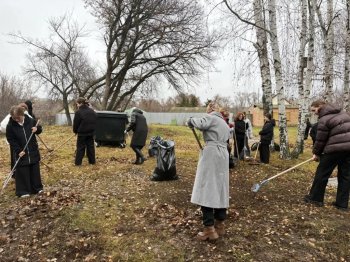 ВОЛОНТЕРЫ ПРИНЯЛИ УЧАСТИЕ В ТРУДОВОМ ДЕСАНТЕ